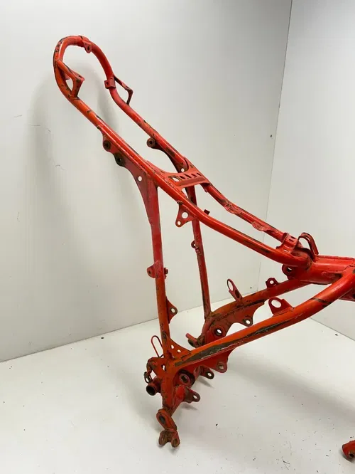 1983 83 HONDA XR200R xr 200 r OEM  Main Frame Body Assembly Chassis BOS! READ