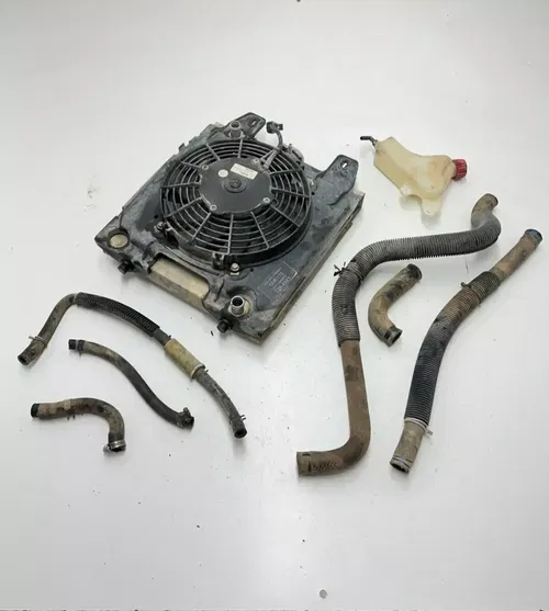 04 2004 Polaris Scrambler 500 4x4 OEM GOOD! Radiator Rad Fan Assembly Tubes Tank