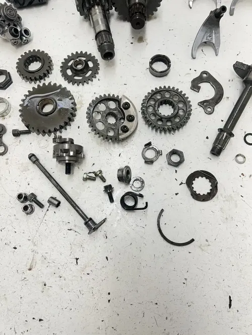 05 2005 Yamaha YFZ450R Yfz 450 r OEM Trans Transmission Gear Fork Shaft Drum