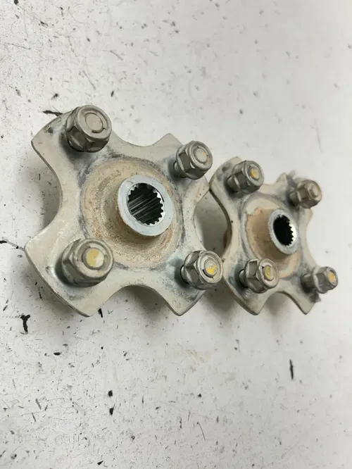 01 2001 Honda Fourtrax TRX90 Trx 90 OEM GOOD Rear Back Hubs Hub Lugs L R