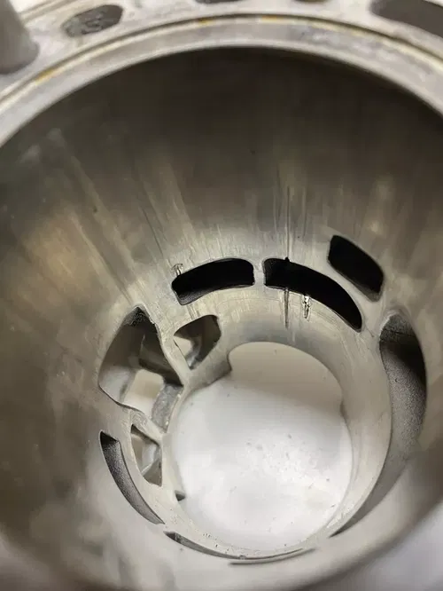 1999 99 Suzuki RM250 Rm 250 DAMAGED CYLINDER JUG CYL CRACKED! FREE US SHIP