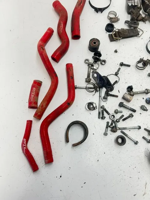 96 1996 Honda CR125R Cr 125 r OEM Bolt LOT Pegs Radiator Hoses Rubber Tank Mount