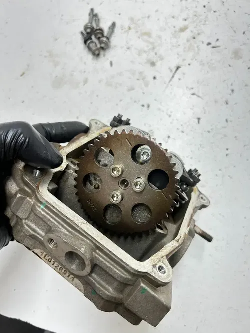 24 2024 Can-Am HD10 Defender Commander OEM Front Rear Cylinder Head Cam Rocker