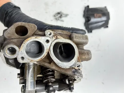 24 2024 Can-Am HD10 Defender Commander OEM Front Rear Cylinder Head Cam Rocker