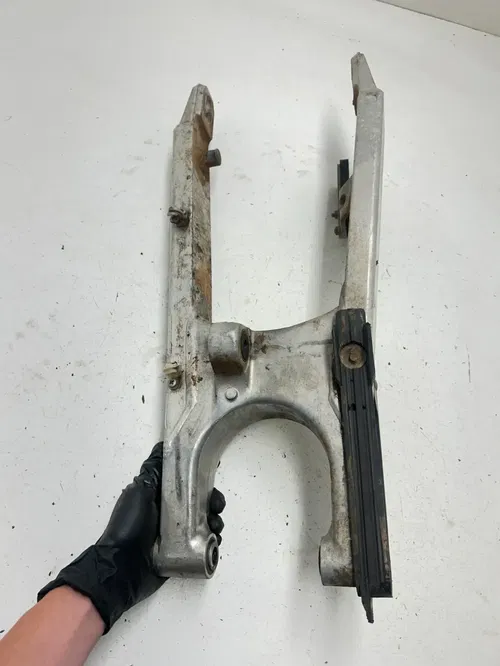 99 1999 KTM 300 MXC 300mxc OEM Swingarm Swing Arm Chain Guide