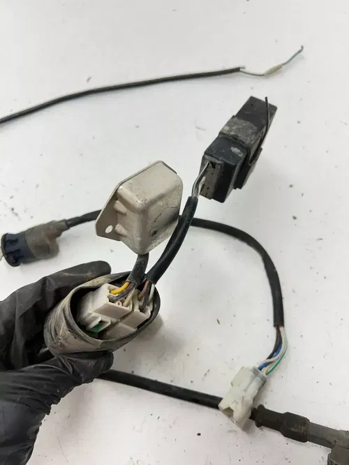 04 2004 Arctic Cat 90 Y-12 2 Stroke 2x4 OEM Wiring Harness Loom Coil Mount READ
