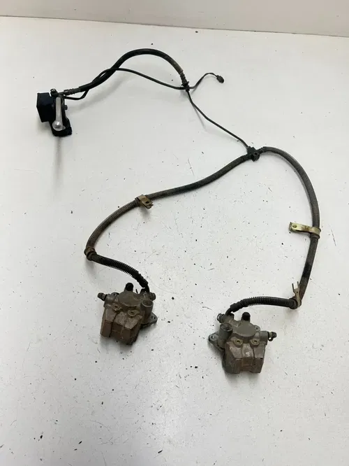 2006 06 Yamaha Bruin 350 YFM350 2x4 OEM Front Brake Caliper Master Lever
