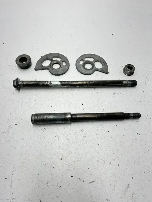 86 1986 Honda XL250R Xl 250 R OEM Front Axle Swing Arm Shaft Spacer Nut Bolt