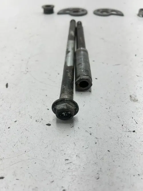 86 1986 Honda XL250R Xl 250 R OEM Front Axle Swing Arm Shaft Spacer Nut Bolt