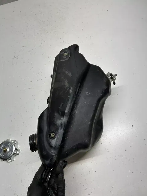 2002 02 Honda Cr250r CR 250 R OEM GOOD THREADS! Gas Tank Fuel Cell Cap Sikk Trix