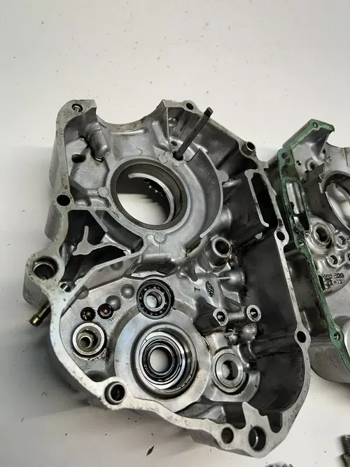 1999 99 Honda TRX90 trx 90 Case Cases Crankcase Cover Engine Motor READ DESCRIPT