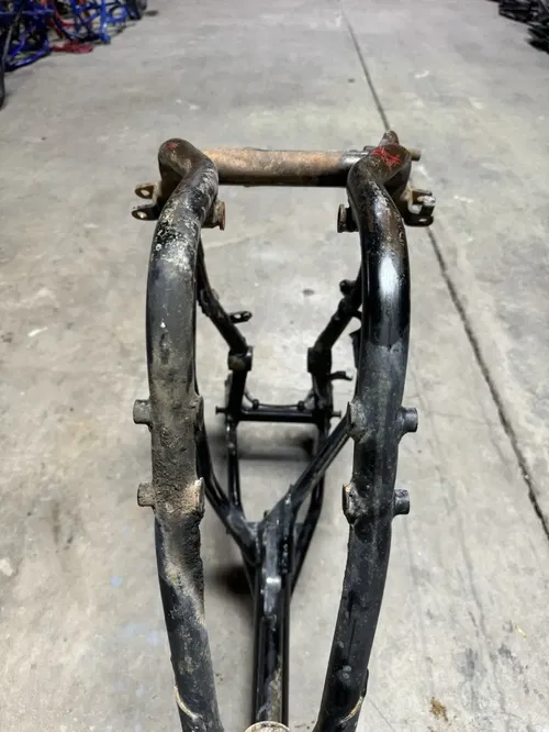 1984 84 Kawasaki KX500 Kx 500 OEM Main Frame Body Assembly Chassis READ DESCRIPT