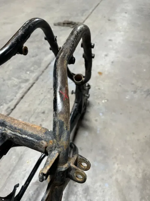 1984 84 Kawasaki KX500 Kx 500 OEM Main Frame Body Assembly Chassis READ DESCRIPT