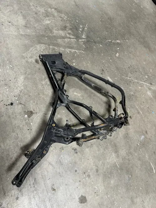 1984 84 Kawasaki KX500 Kx 500 OEM Main Frame Body Assembly Chassis READ DESCRIPT