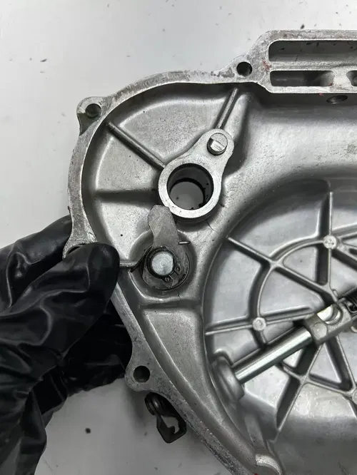 1979 79 Honda XR500 Xr 500 OEM GOOD! CLUT u Cover Case Decompression Arm Post