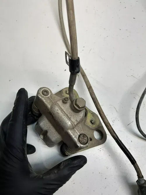 2006 POLARIS SPORTSMAN 500 HO EFI 4x4 OEM GOOD! Front Brake Caliper Master Line