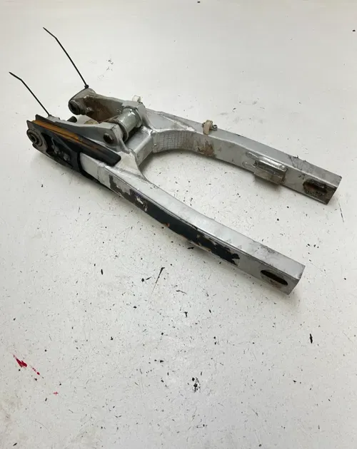 1999 99 Yamaha YZ80 Yz 80 OEM GOOD TIGHT Swing Arm Suspension Linkage Dog Bone