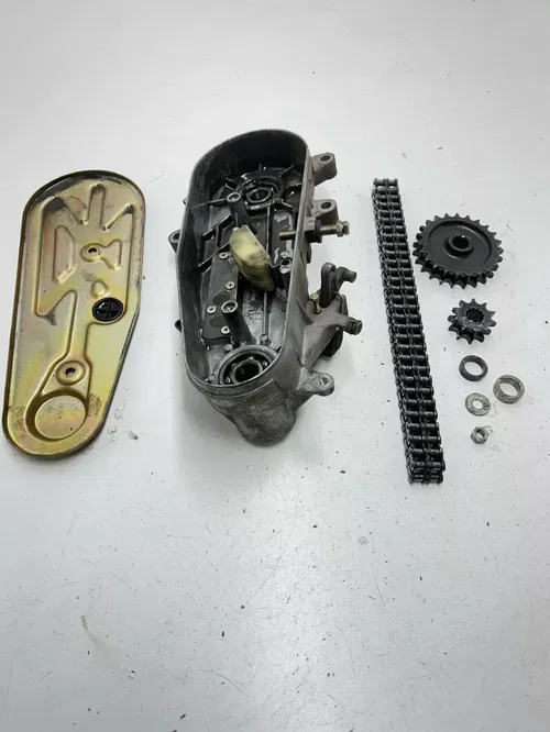 85 1985 Yamaha Enticer 340 T  NICE! OEM Chain Case Cover Gear Sprocket Chain