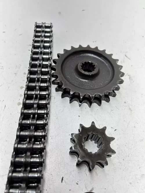 85 1985 Yamaha Enticer 340 T  NICE! OEM Chain Case Cover Gear Sprocket Chain