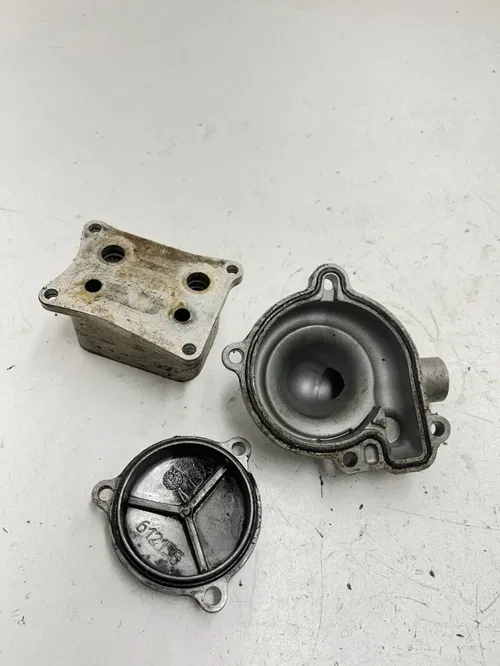22 2022 Can-Am Maverick Sport 1000 Max OEM Oil Cooler Water Pump Cover Filter