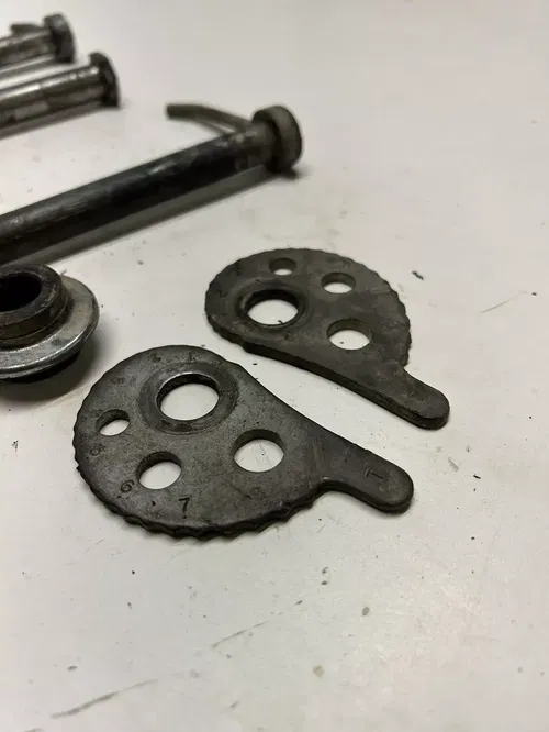 1979 79 YAMAHA IT 175 It175 OEM Front Rear Back Axle Shaft Swingarm Spacer Adjus