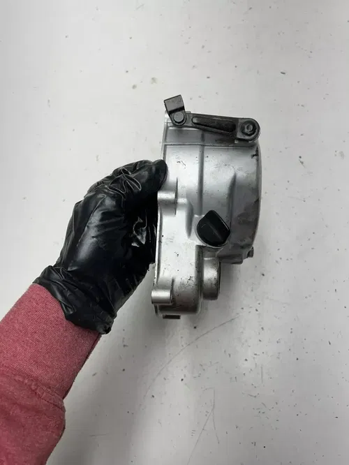 2006 06 Honda Crf80f CRF 80 F OEM GOOD! Clutch Cover Case Engine Motor
