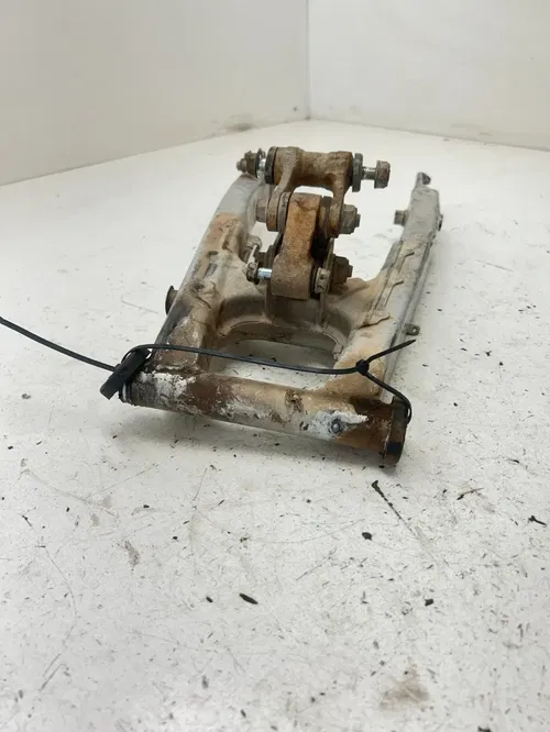 94 1994 Honda XR80R Xr 80 r OEM GOOD! Swing Arm Swingarm Suspension Dog Bone