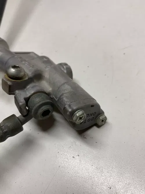 2006 06 Yamaha WR450F wr 450 F GOOD WORKING Back Rear Brake Caliper Line Master