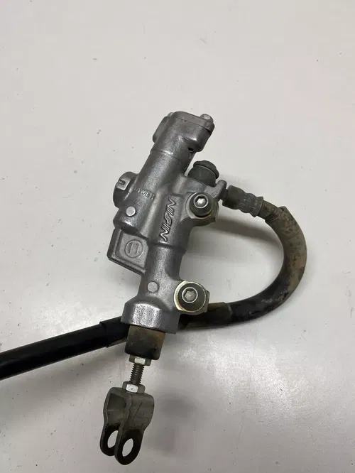 2006 06 Yamaha WR450F wr 450 F GOOD WORKING Back Rear Brake Caliper Line Master