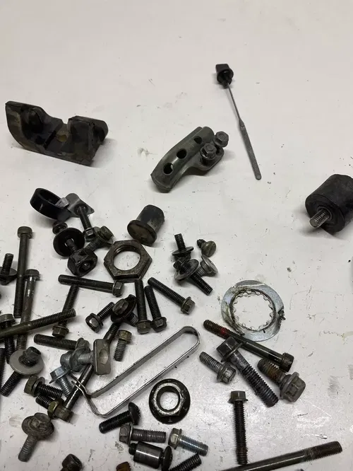 2005 05 YAMAHA YZ450F yz450f Nuts Bolts Hardware Lot Rubber Case Saver Dipstick