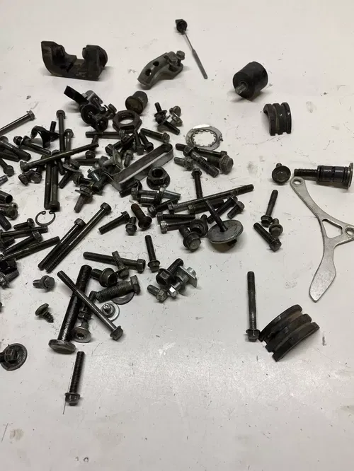 2005 05 YAMAHA YZ450F yz450f Nuts Bolts Hardware Lot Rubber Case Saver Dipstick