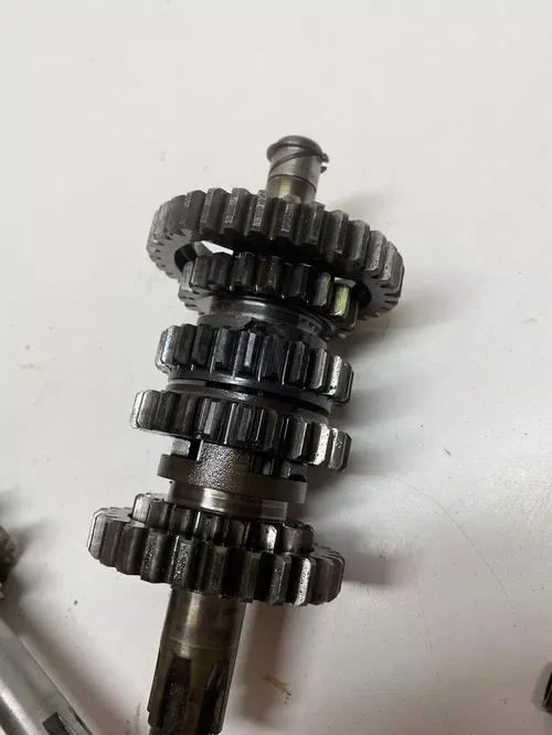 1980 80 YAMAHA IT 175 It175 TRANS TRANSMISSION FORK SHAFT DAMAGED GEAR FREE SHIP