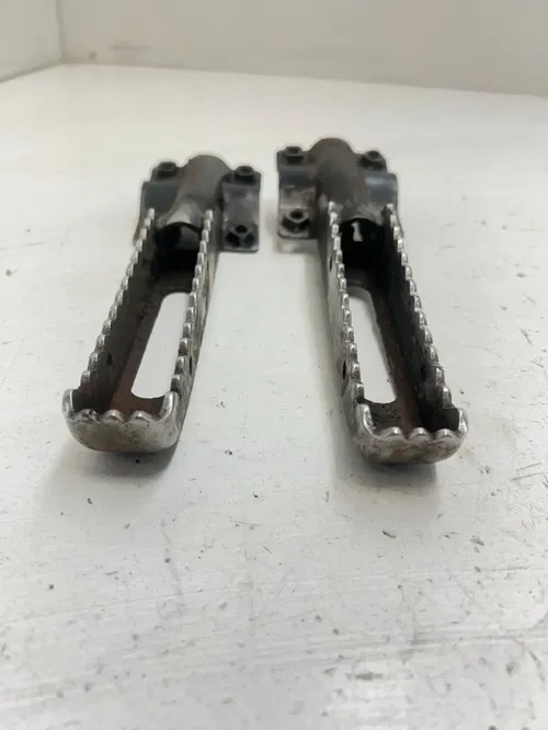 86 1986 Honda Fourtrax TRX200SX Trx 200 Sx OEM Foot Pegs Footpegs Mount Left Rig