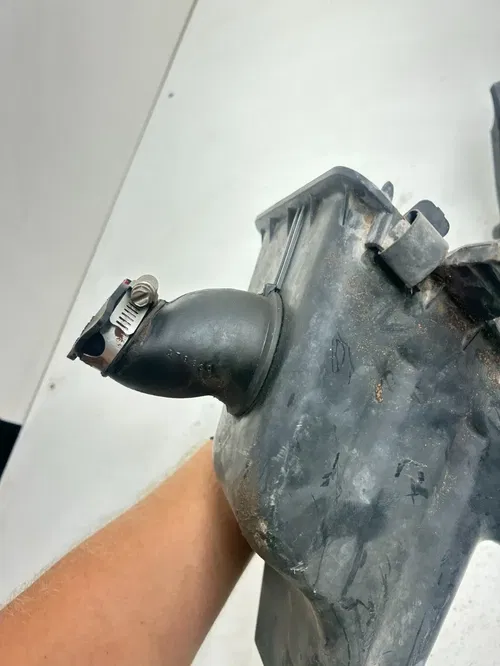 03 2003 Polaris Trailblazer 250 2x4 OEM Airbox Air Box Intake Mount Lid Tube