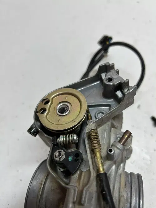 2004 04 HONDA CRF250R crf 250 r OEM carb carburetor NEEDS CLEANED/REBUILT #2