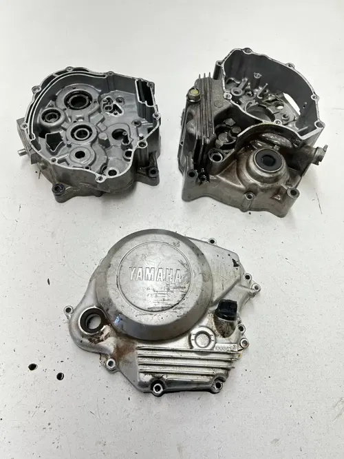 01 2001 Yamaha TTR125 Ttr 125 OEM Crankcase Cases Engine Motor Clutch Cover READ