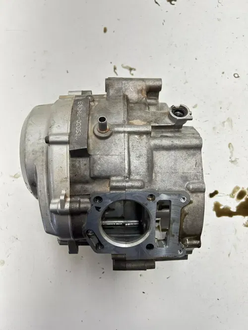 01 2001 Yamaha TTR125 Ttr 125 OEM Crankcase Cases Engine Motor Clutch Cover READ
