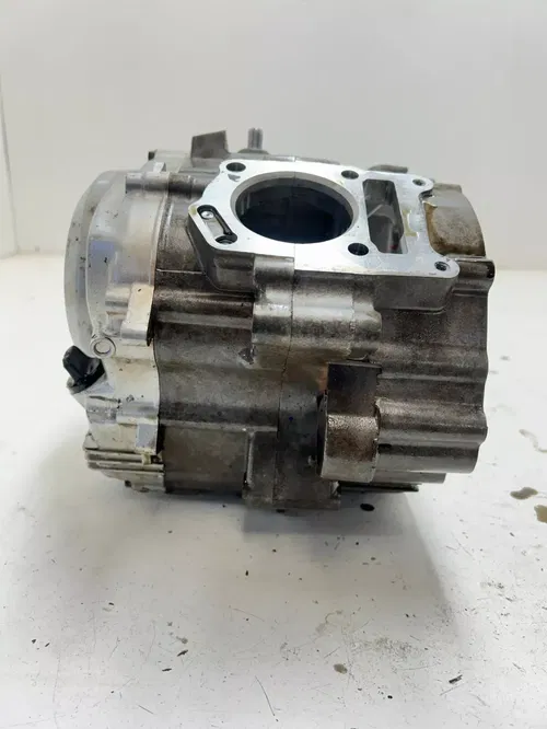 01 2001 Yamaha TTR125 Ttr 125 OEM Crankcase Cases Engine Motor Clutch Cover READ