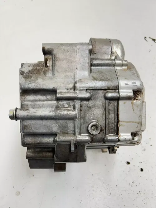01 2001 Yamaha TTR125 Ttr 125 OEM Crankcase Cases Engine Motor Clutch Cover READ