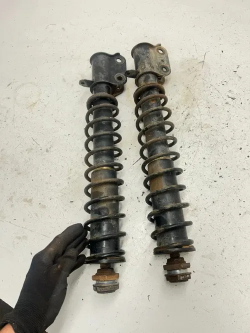 98 1998 Yamaha Grizzly 600 Yfm600 4x4 OEM GOOD Front Shocks Shock Suspension Spr