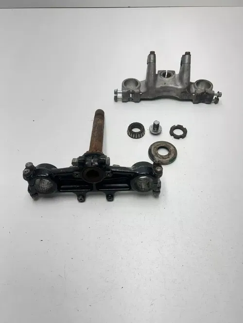 1977 77 Yamaha IT250 it 250 D OEM Triple Clamp Tree Upper Lower Post
