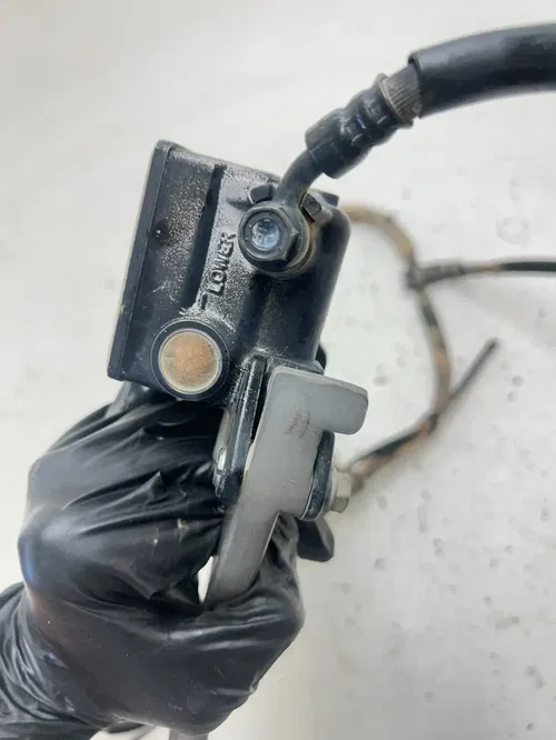 03 2003 Honda Foreman 450 TRX450FM OEM Front Brake Master Cylinder Lever Line