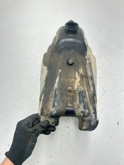 03 2003 Honda CR250R Cr 250 r 2 Stroke OEM GOOD THREADS!! Gas Tank Fuel Cell