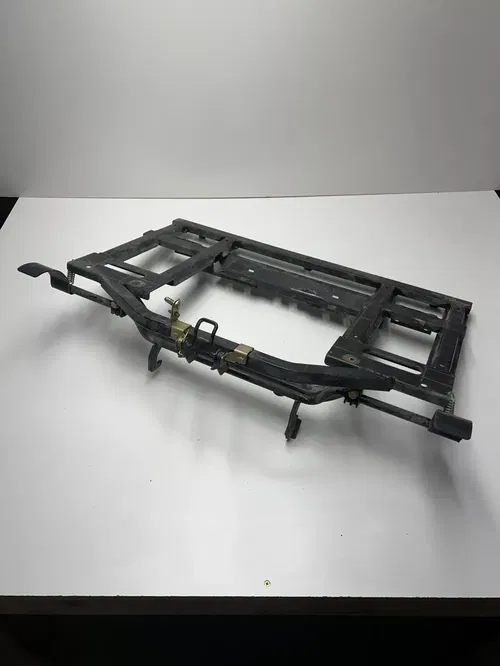 2007 07 Polaris Sportsman 800 X2 EFI OEM Bed Frame Latch Mount Bar Tail