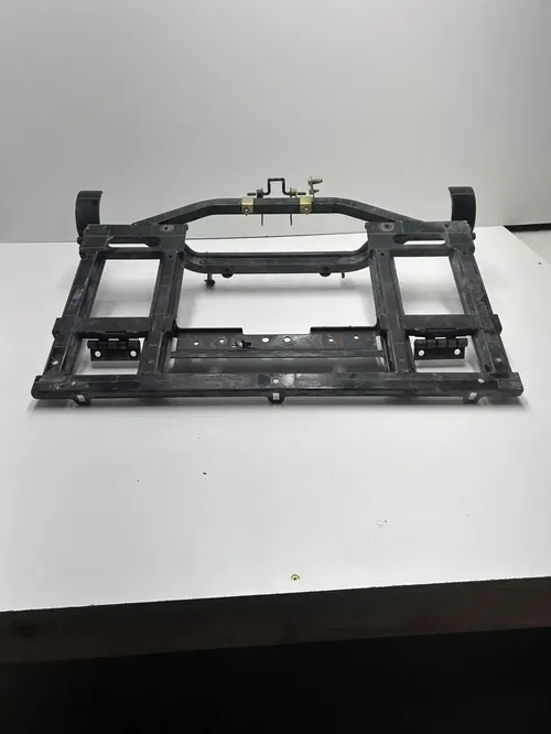 2007 07 Polaris Sportsman 800 X2 EFI OEM Bed Frame Latch Mount Bar Tail