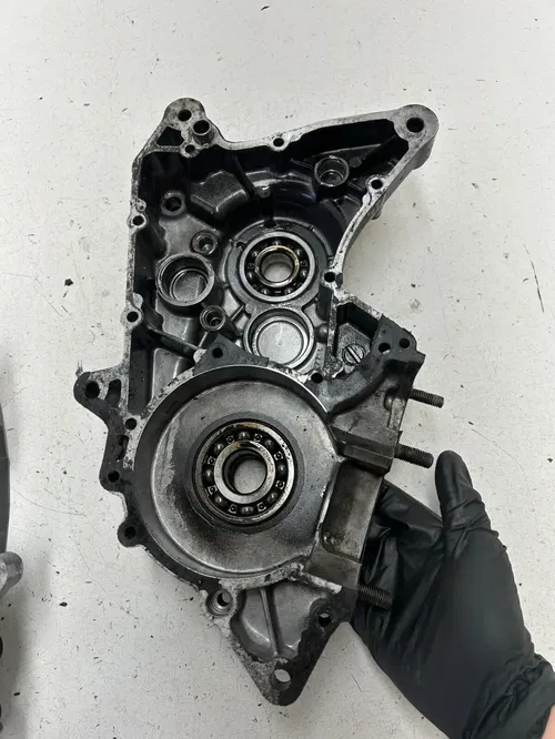 79 1979 Suzuki Pe250 PE 250 OEM Crankcase Cases Case Engine Motor DAMAGE!