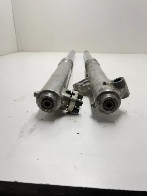 85 1985 Yamaha XT600 Xt 600 OEM Front Fork Forks Suspension Shock Tube READ DESC