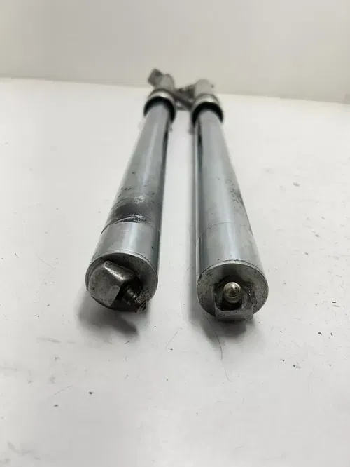 85 1985 Yamaha XT600 Xt 600 OEM Front Fork Forks Suspension Shock Tube READ DESC