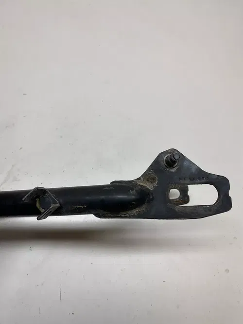 1976 76 SUZUKI GT250 gt 250 HUSTLER GOOD Swing Arm Pivot Bolt Swingarm Free Ship