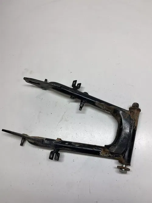 1976 76 SUZUKI GT250 gt 250 HUSTLER GOOD Swing Arm Pivot Bolt Swingarm Free Ship
